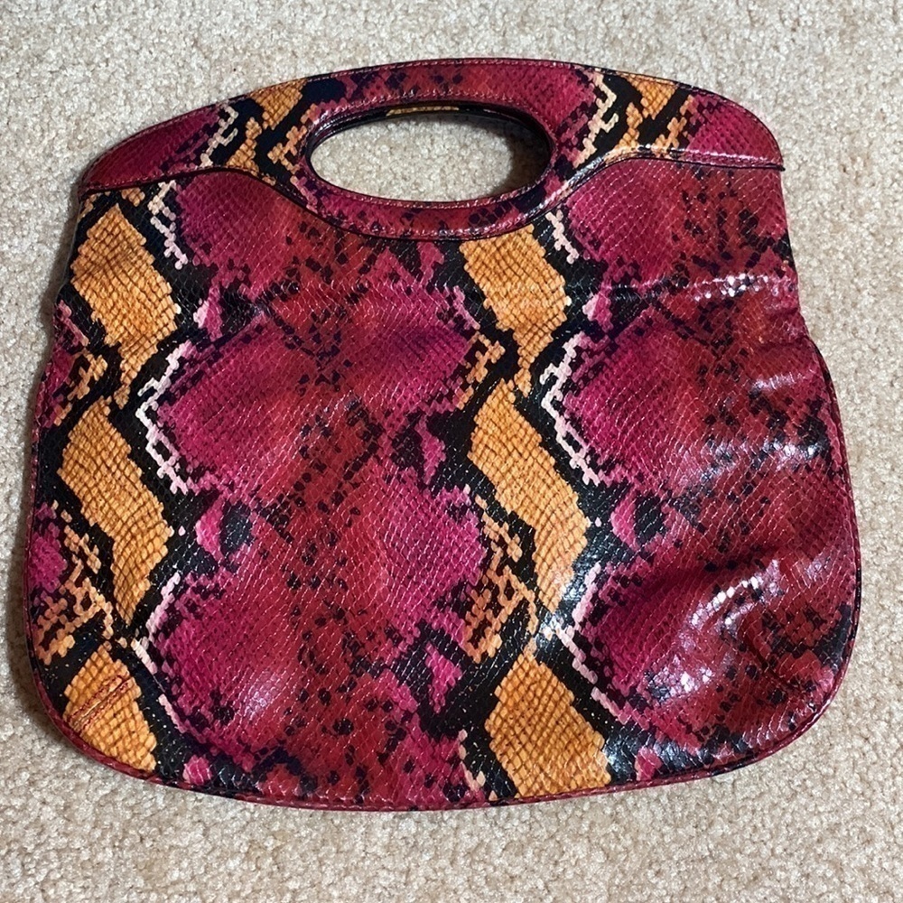 GORGEOUS Nine & Co. Faux Snakeskin Clutch NWOT - Picture 3 of 10